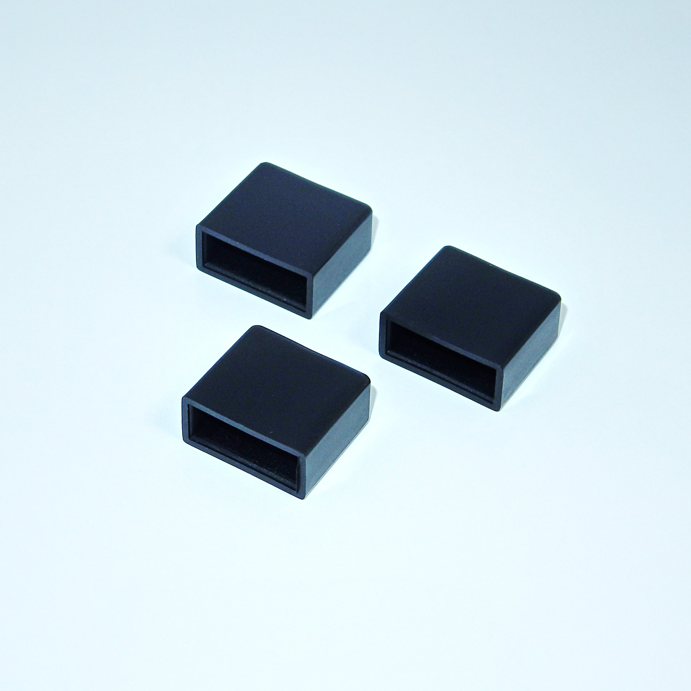 ・対応端子:USB A (オス) ・入り数:5個