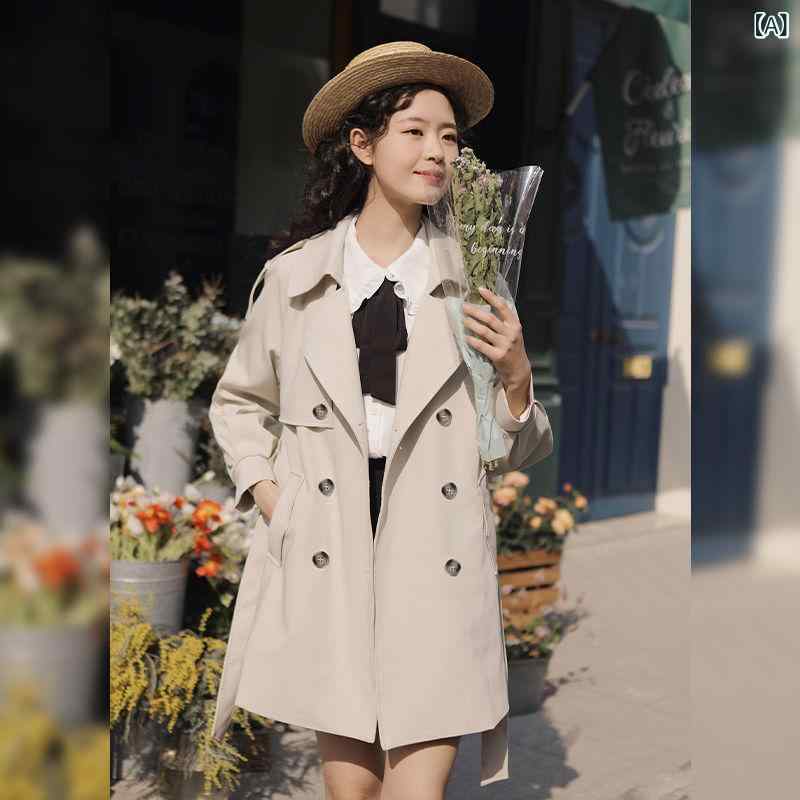 Rakuten - トレンチコート レディース アウター 秋服 ミドル丈 フレンチカジュアル シルエット重視 着回し力 ブルゾン ジャンパー お出かけ ウエストベルト ポケット付き 襟付き ドロップショルダー ラグランスリーブ シングルボタン 膝上丈 ライトアウター スプリ