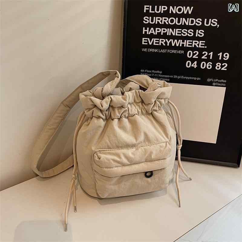 ショルダーバッグ レディース ナイロン 巾着 バケツバッグ 大容量 斜め掛け 肩掛け 軽量 ギャザー 無地 撥水 通勤 通学 旅行 サブバッ..