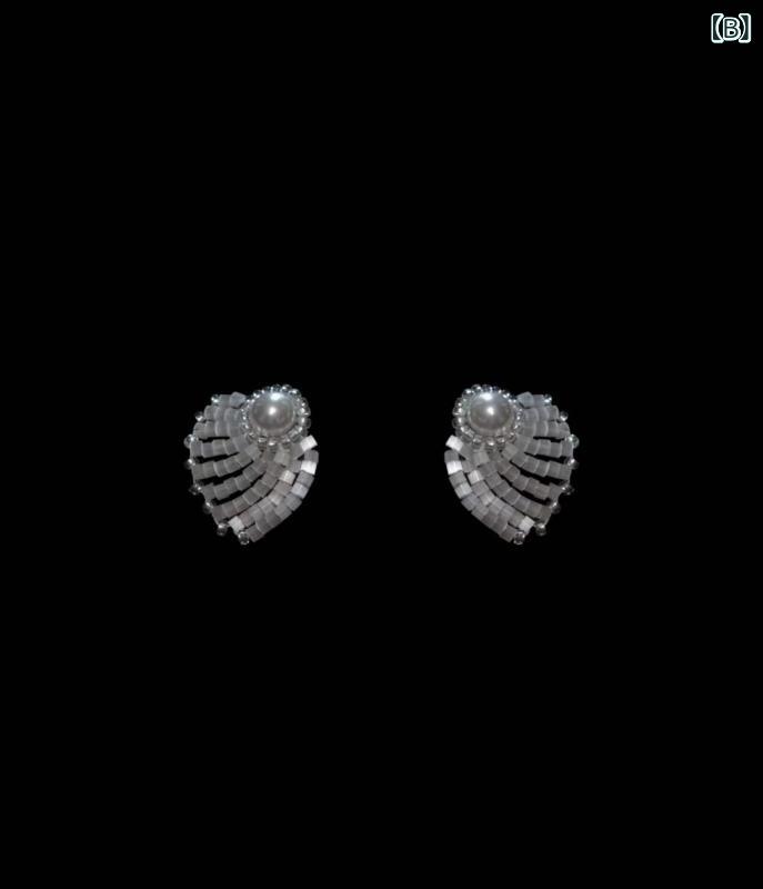 mandarinoのブレスレット レディース パール パール 腕輪 アクセサリー バングル 淡水パール風 パールブレスレット おしゃれ 華奢 上品 デイリー カジュアル オフィス ギフト プレゼント 贈り物 誕生日 記念日 普段使い 通勤 通学 収納しやすい｜アングル2
