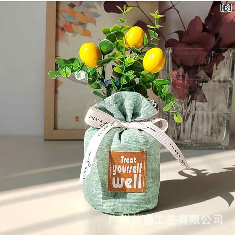 mandarinoのサシェ芳香剤防臭剤吊り下げタイプ 芳香防臭香り匂い対策エアーフレッシュナー 車車内玄関靴箱クローゼットロッカー トイレ部屋室内シンプルナチュラル スタンダード定番ベーシック インテリア生活雑貨日用品プレゼント プチギフト景品ノベルティ｜アングル2