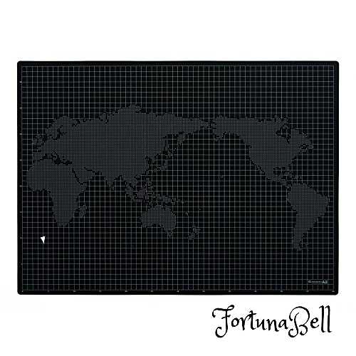 サイズ：A2 角利(KAKURI) カッターマット A2サイズ 450x620x2mm 大判 三層構造 両面使用可能 ブラック/ライトグレー 1cmグリッド付 デスクマット マルチクラフト CMGB-2