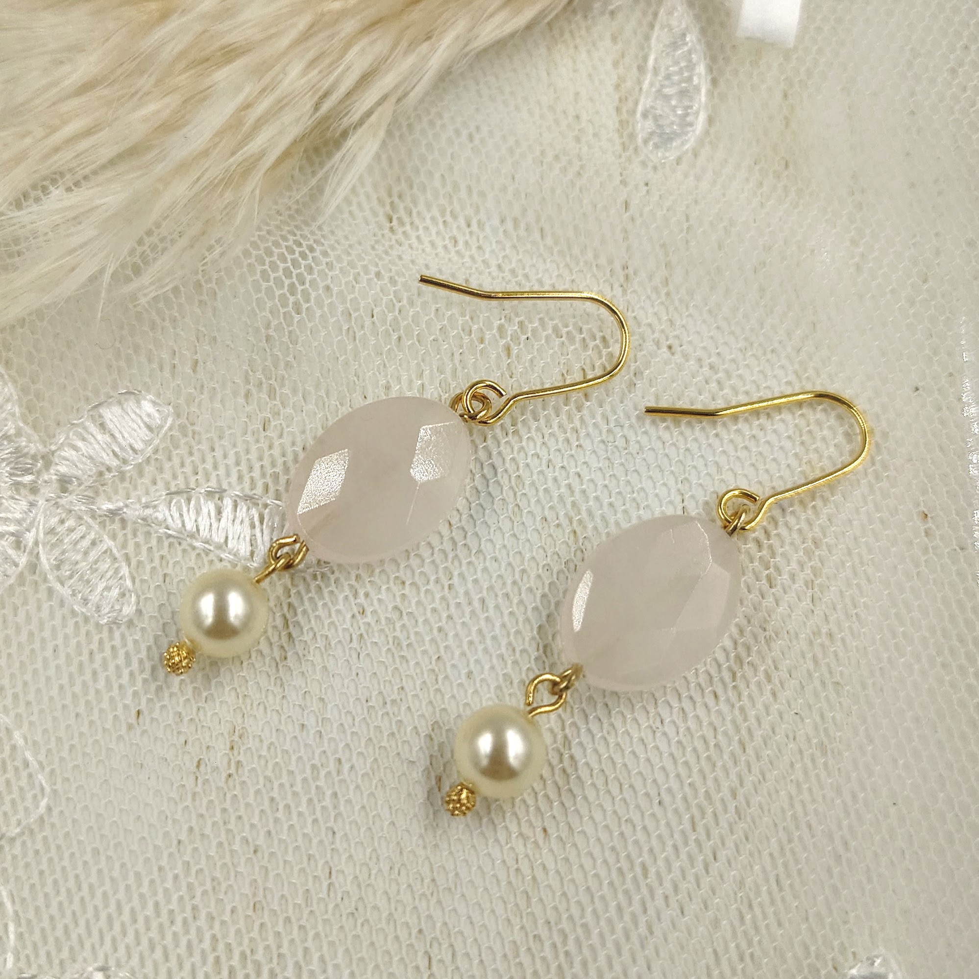 Rakuten - ローズクォーツとクリスタライズパールの華やかピアス