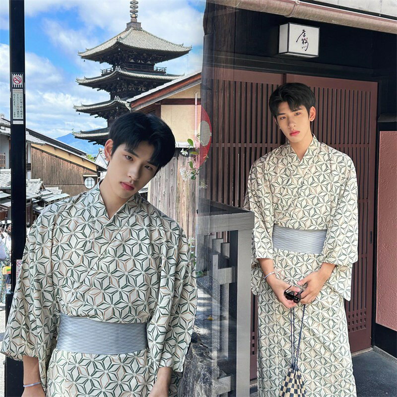 Rakuten - 花火大会 メンズ和服 羽織セット 着物風 和装 帯付き 2点セット 男性用 おしゃれ 和モード 旅行 写真撮影 薄手 トレンド 花火大会 デート 盆踊り お祭り 男子 男性用 ギフト プレゼント 安い 安 特価 花柄 おそろい 撮影 旅行 彼女 デート 旅行 観光 写真撮影 和装体験