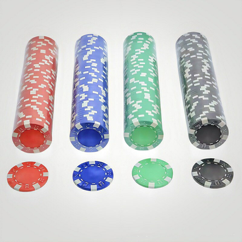 FOS STOREのポーカーチップ 100枚セット 40mm 数字なし カジノチップ プラスチック製 ボックス付き ゲーム用 テキサスホールデム ボードゲーム パーティー用品　カジノセット ポーカーセット パーティーグッズ イベント ゲーム用 コイン メダル 麻雀 本格的 200枚 300枚 400枚｜アングル3