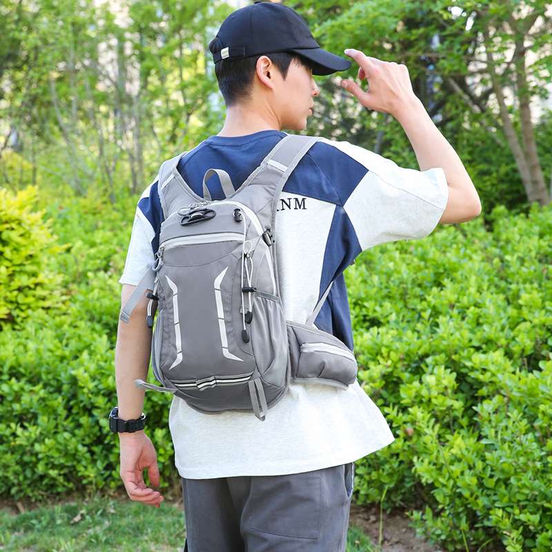 たトレンドのアウトドアバックパック多機能防水サイクリング徒歩登山デザインラン...