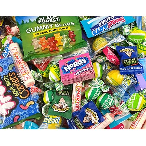 アメリカ発! 自分用としても、お友達にギフトでプレゼントしても◎のアメリカのお菓子♪♪バラエティに富んだスナックコレクションを随時追加中ですParty Chewy Candy Assortment SweeTarts, Nerds, Smarties, Trolli, Lemonheads, 3lb Bag重さ：　3lbおおよそのサイズ：　9x6x3inchB08DK3FLPP