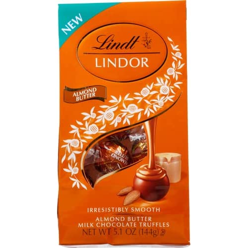 Lindt LINDOR アーモンド バター ミルク チョコレート トリュフでおいしいチョコレート体験をお楽ください。これらのおいしい LINDOR トリュフは、自分だけの時間が必要な場合でも、友人や家族と共有する場合でも、いつでも楽しむのに最適です。プレミアム ミルク チョコレート シェルで精巧に作られたこれらのトリュフは、たまらなく滑らかでとろけるアーモンド バター センターで満たされており、究極のおやつです。おおよそのサイズ : 7.48×3.9×1.73インチ 重さ : 5.1オンス B09RZWPT13