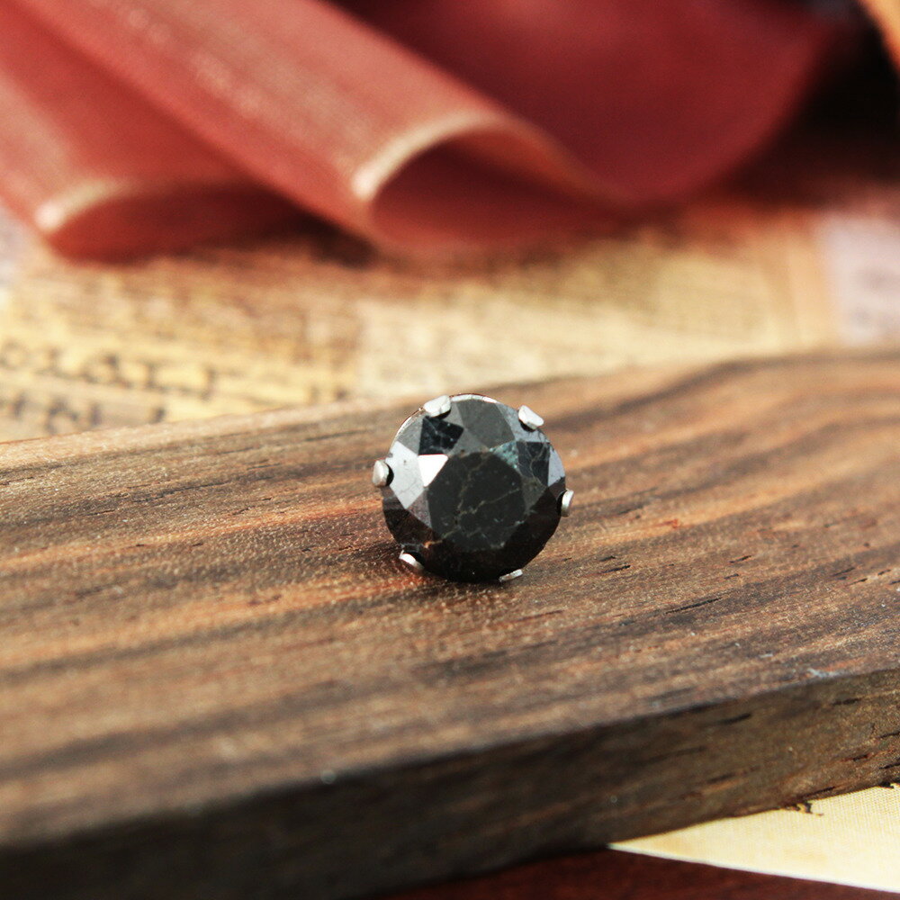 【鑑別書付】 1.5ct ブラック ダイヤモンド SS316L ステンレス 片耳 スタッド ピアス 4月誕生石　//