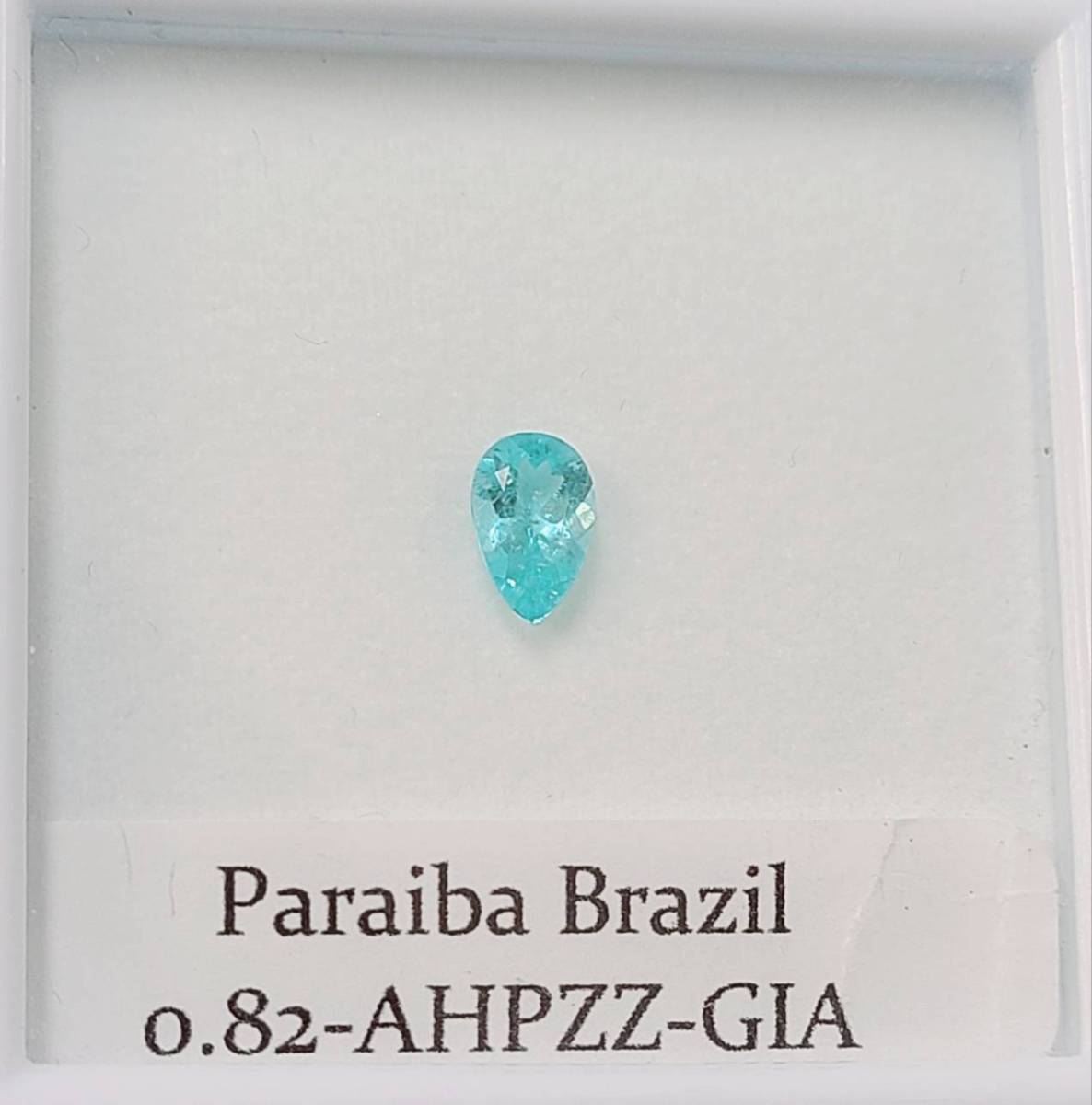 項目名内容付属品GIA鑑定書、 ケースパライバトルマリン0.82ct ブラジル産サイズ約8.0mm×5.1mm×3.4mm今、世界で最も値上がりしている価値ある宝石は、このブラジル産のパライバトルマリンです！吸い込まれるように鮮やかで、力強...