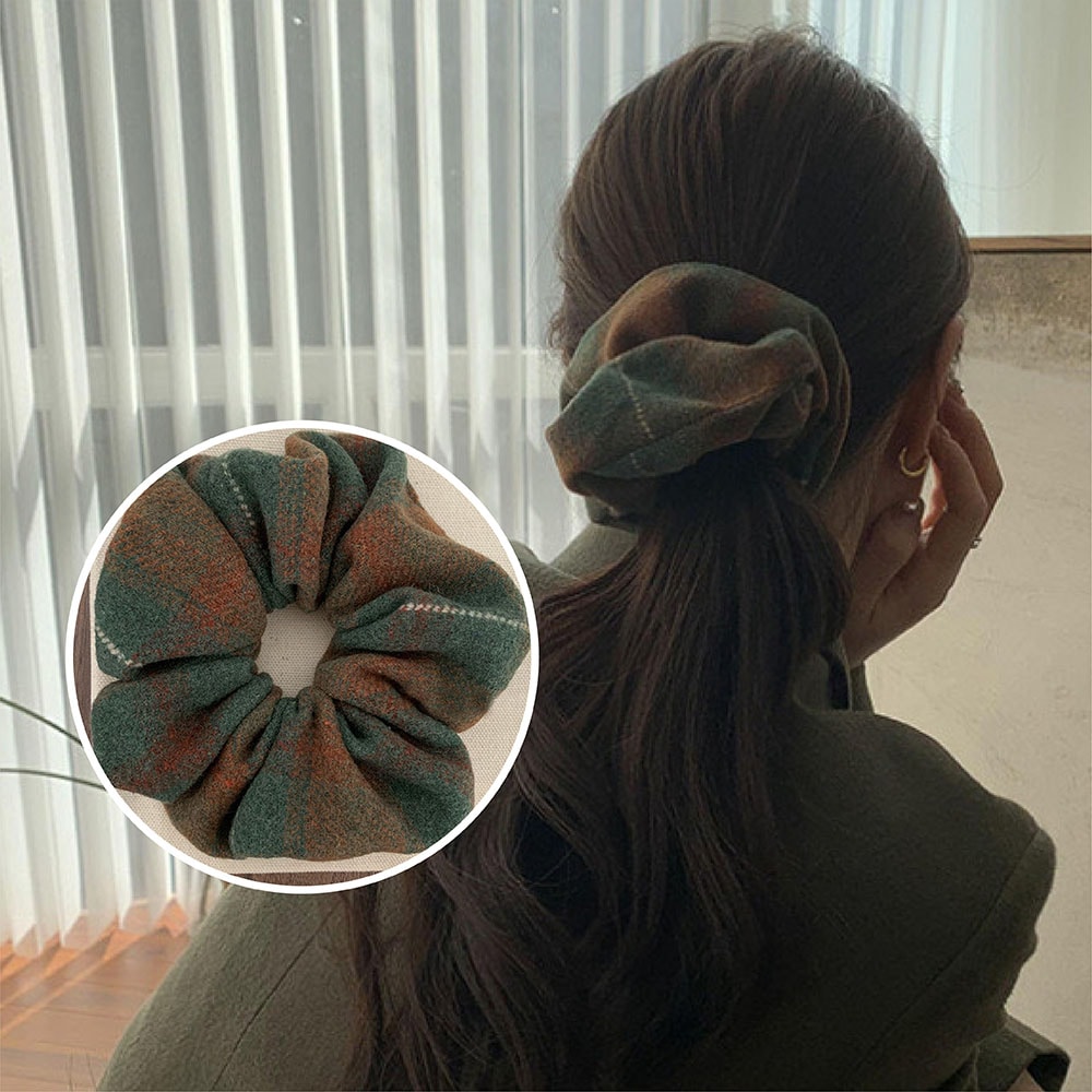 乐天商城 - シュシュ チェック柄 ヘアゴム ツイード ヘアアクセサリー シンプル 上品 ヘアアクセ 秋冬 レディース 大人っぽい 髪ゴム まとめ髪 髪飾り かわいい おしゃれ プレゼント jtl093