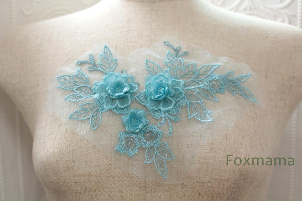 チュール刺繍花びら立体モチーフ フラワー 1枚 水色×水色ラメ Aタイプ (MTHB02WTFO0A)