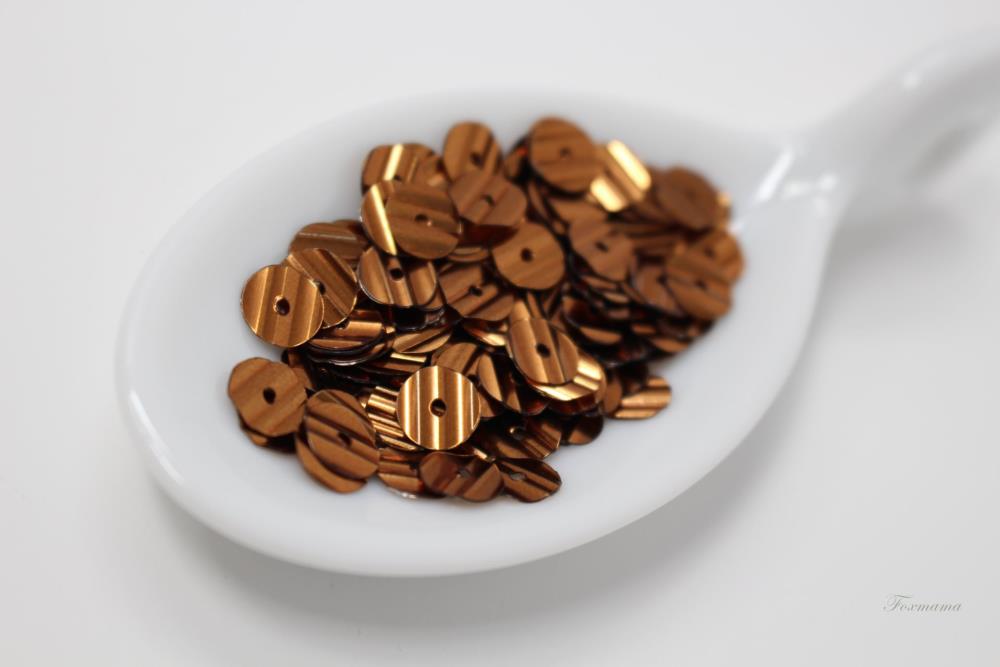 スパンコール 約350枚(約3.5g) 丸 ストライプ型押し 6mm メタルブロンズ(SCC06TBZBJST)