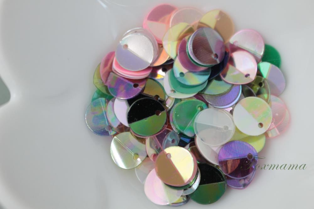 スパンコール 8mm 約120枚(約2g) 丸 中折 オーロラ 混色 (SCC08AMXHWFD)