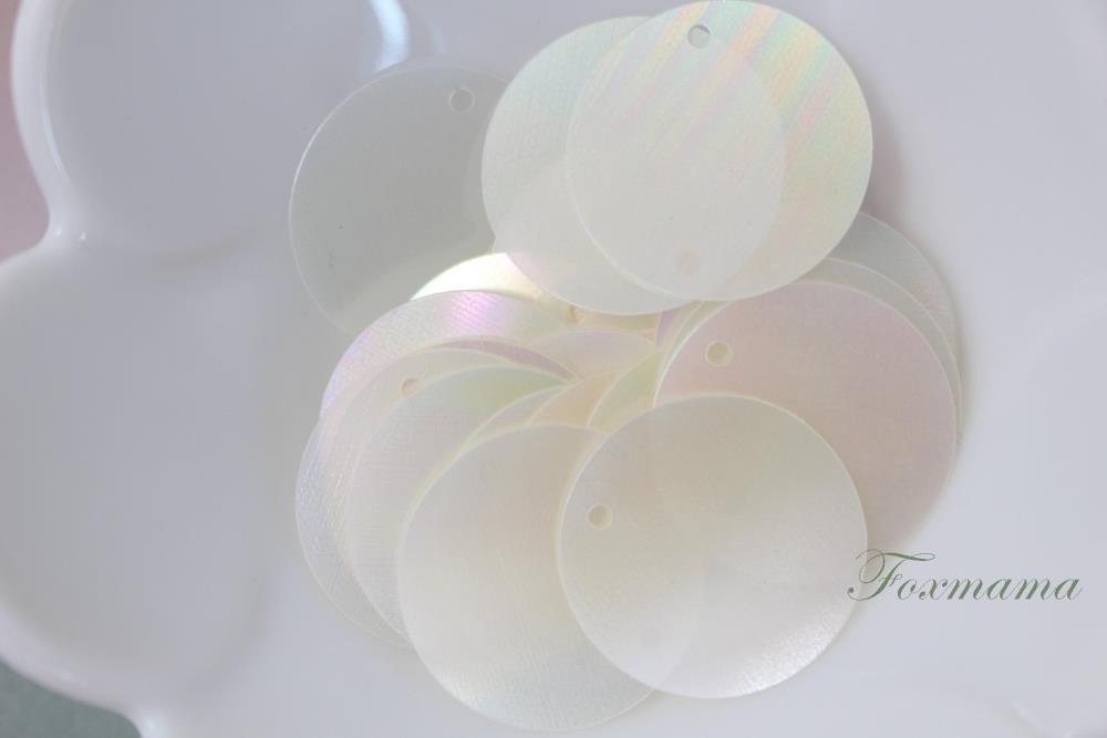 スパンコール 約28枚(約3g) 丸 約20mm トップホール　オーロラ オフ白 (SCC20AKNJQTH)