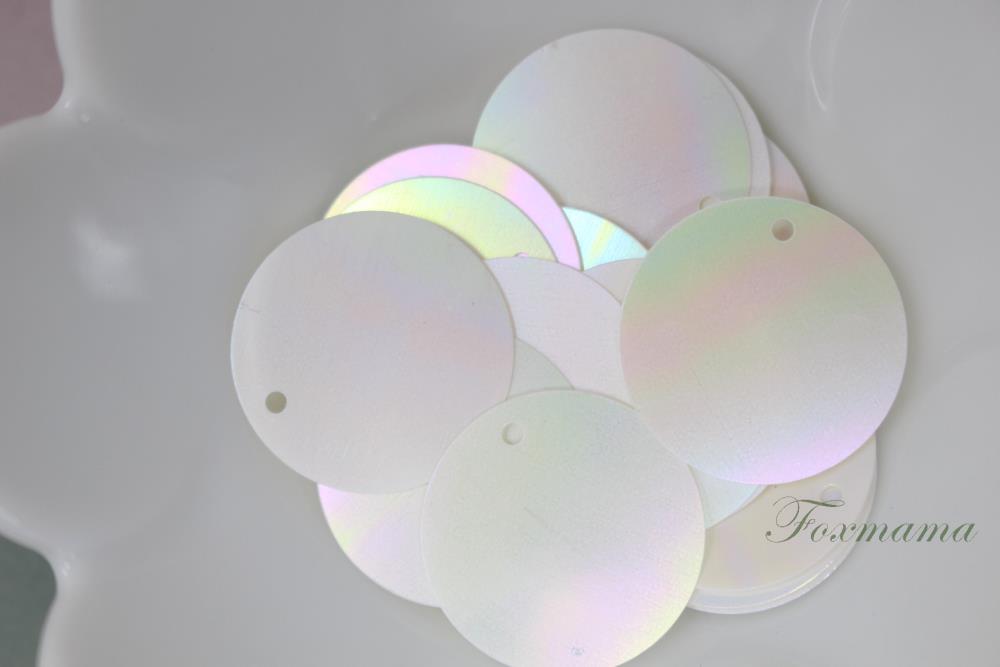 スパンコール 約28枚(約3g) 丸 約20mm トップホール　オーロラ 乳白 (SCC20AMWJQTH)