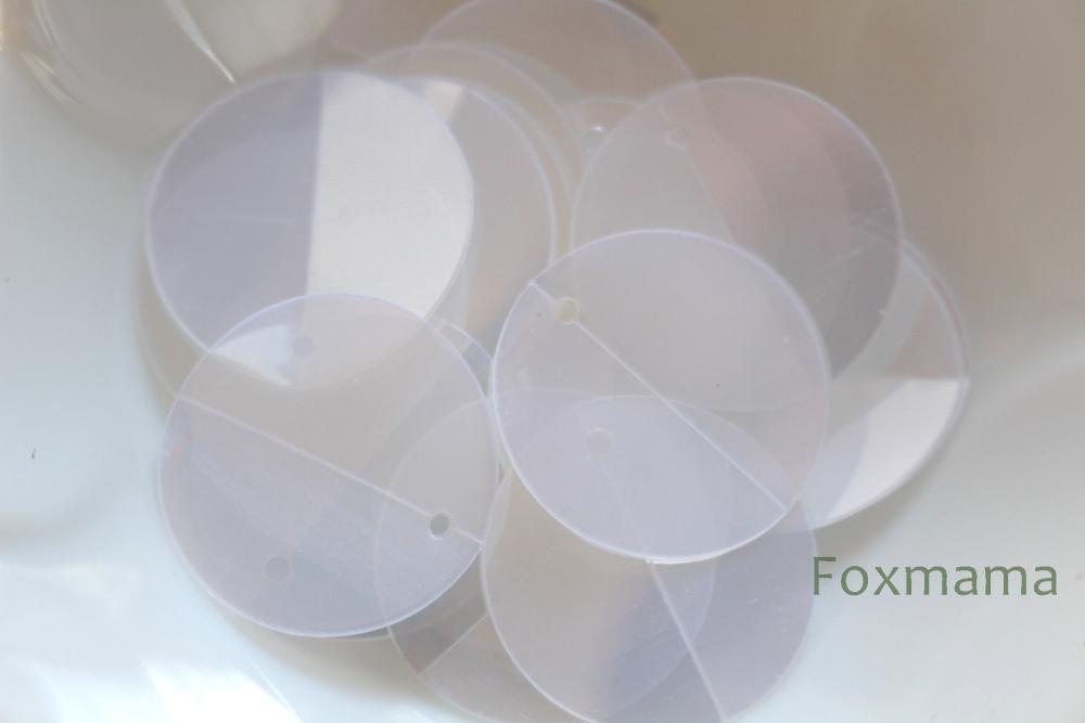 スパンコール 20mm 約25枚(約3g) 丸 折れ トップホール 半透明 キナリ (SCC20BKNWSFD)