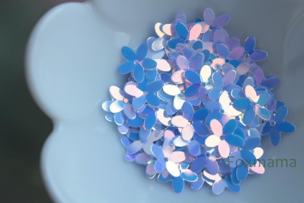 スパンコール 10mm 約100枚(約2.5g) 5枚花びら オーロラ乳白 (SF510AMWEJ00)