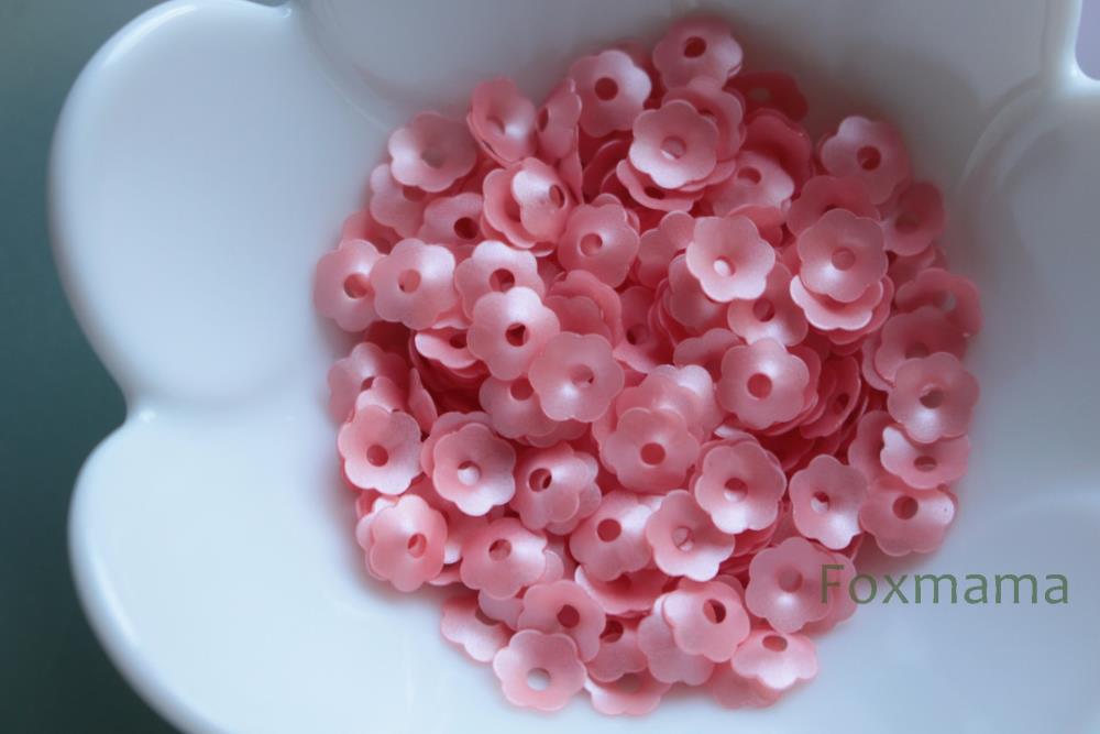 スパンコール 7mm 約310枚(約3.5g) 花カップ マット サーモンピンク (SFC07MSPES00)