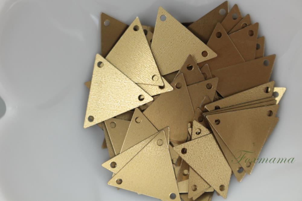 スパンコール 17mm 約70枚(約3g) 三角 マット ゴールド 金色 (STA17MGLSJ00)