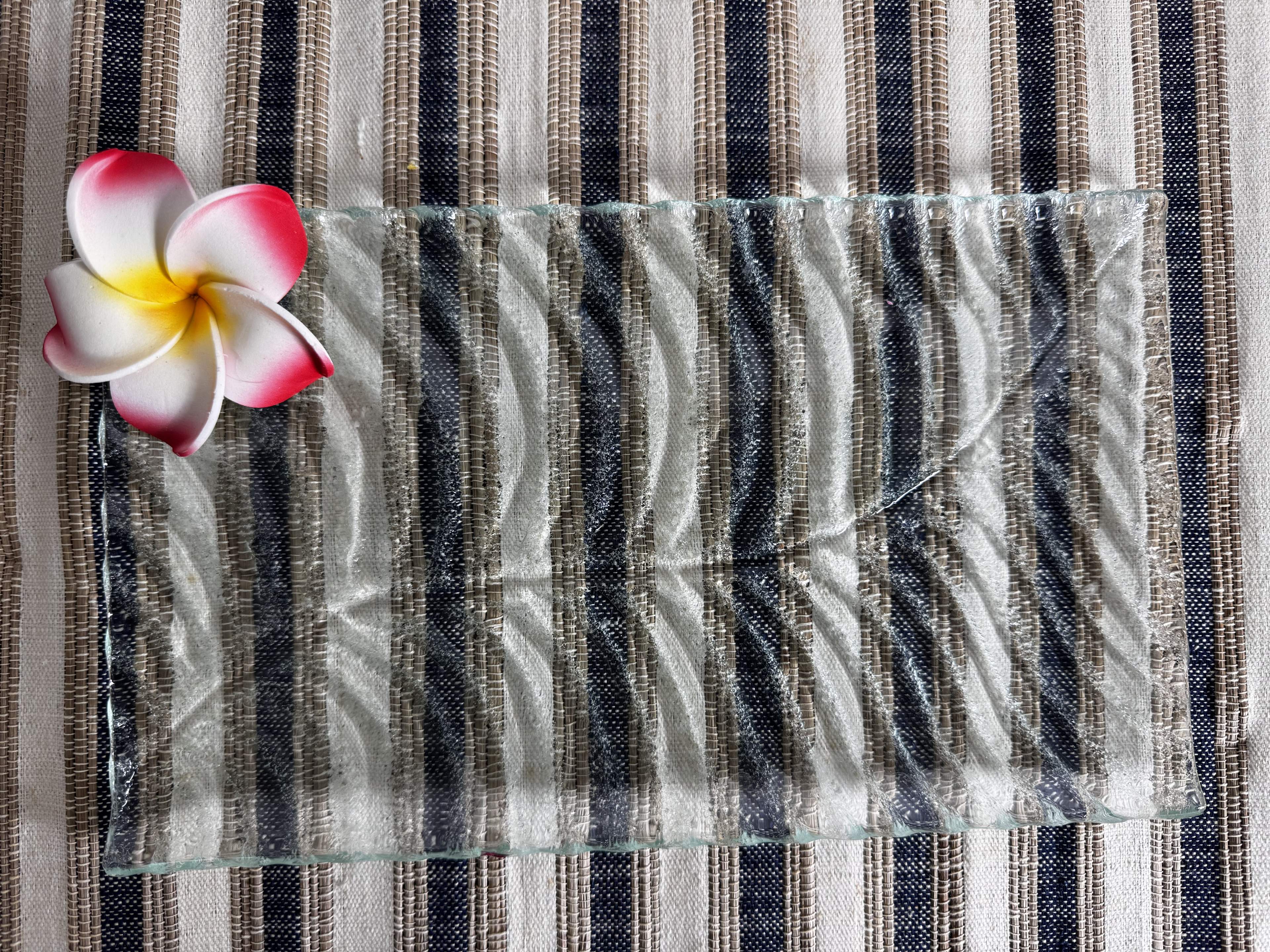 四方盘 - リゾート雑貨　テーブルウェア　キッチン用品　お皿　食器　トレイ　バリガラス　長方形　バナナリーフ　アジアン雑貨　バリ雑貨