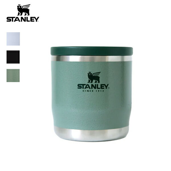 STANLEY / トゥーゴー フードジャー0.35L STANEYからスタイリッシュなフードジャーが登場しました。 コンパクトで持ち運びがしやすい当アイテムはアウトドアシーンだけでなく おうち時間にもピッタリ。 温かいスープや、ナッツなどのスナック、フルーツを入れてお楽しみください。 また、調味料などのストッカーとしてもキッチンでの存在感を放ちます。 STANLEYの定番、ハンマートーングリーン、スタイリッシュなホワイト、 光沢のあるブラックの3色からお選び頂けます。 寒くなるこれからの季節に是非ともお試し頂きたい新商品です。STANLEY / スタンレー 1913年、アメリカで生まれたサーマエウウェアブランド、 「STANLEY（スタンレー）」。 創業100年を超えたスタンレーの商品は、孫の代まで使えるといわれ、 今もなお、変わらないデザインで、世界中の人々に愛され続けています。 保温効果が高く、とても丈夫で耐久性が高い水筒のほか、 今ではフードジャーやマグ、クッカー、クーラーボックスなど 様々な商品が発売されています。 一生物のボトルを。 STANLEY / トゥーゴー フードジャー STANEYからスタイリッシュなフードジャーが登場しました。 コンパクトで持ち運びがしやすい当アイテムはアウトドアシーンだけでなく おうち時間にもピッタリ。 温かいスープや、ナッツなどのスナック、フルーツを入れてお楽しみください。 また、調味料などのストッカーとしてもキッチンでの存在感を放ちます。 STANLEYの定番、ハンマートーングリーン、スタイリッシュなホワイト、 光沢のあるブラックの3色からお選び頂けます。 寒くなるこれからの季節に是非ともお試し頂きたい新商品です。 サイズ 容量(L):0.35 長さ(cm):10 幅/奥行(cm):10 高さ(cm):10.7 重量(g):317 上部直径(cm):10 本体底直径(cm):9 素材 内びん:ステンレス鋼 胴部:ステンレス鋼 肩部:ステンレス鋼 蓋:ポリプロピレン、ステンレス鋼 パッキンシリコーンゴム 商品仕様 - 商品説明 STANEYからスタイリッシュなフードジャーが登場しました。 コンパクトで持ち運びがしやすい当アイテムはアウトドアシーンだけでなく おうち時間にもピッタリ。 温かいスープや、ナッツなどのスナック、フルーツを入れてお楽しみください。 また、調味料などのストッカーとしてもキッチンでの存在感を放ちます。 STANLEYの定番、ハンマートーングリーン、スタイリッシュなホワイト、 光沢のあるブラックの3色からお選び頂けます。 寒くなるこれからの季節に是非ともお試し頂きたい新商品です。 注意事項 ※熱いお飲み物を入れて使用しないでください。内圧がかかり、蓋が開かなくなる可能性がございます。 ※炭酸を入れて本体に過度の振動が加わると、中身が噴き出る場合がございますので、ご注意ください。 ※炭酸飲料を入れる際は、空洞が出来ないよう、容量分注いでください。 空洞があると中身が噴き出る可能性がございます。 ご注意 ・カラーはモニター環境によって多少現品と異なる場合が御座いますので、予めご了承下さい。 ・こちらの商品は実店舗と在庫を共有している為、ご注文いただいた際に売り違いの為完売していることがありますので予めご了承ください。 【ご注意事項】※セール商品ならびにクーポン利用でご購入の商品の返品・交換はお受けしかねますので、あらかじめご了承くださいませ。※セール期間時は注文が一度に入る可能性がありますので、ご購入いただけても在庫がなくなっている場合がございます。あらかじめご了承くださいませ。