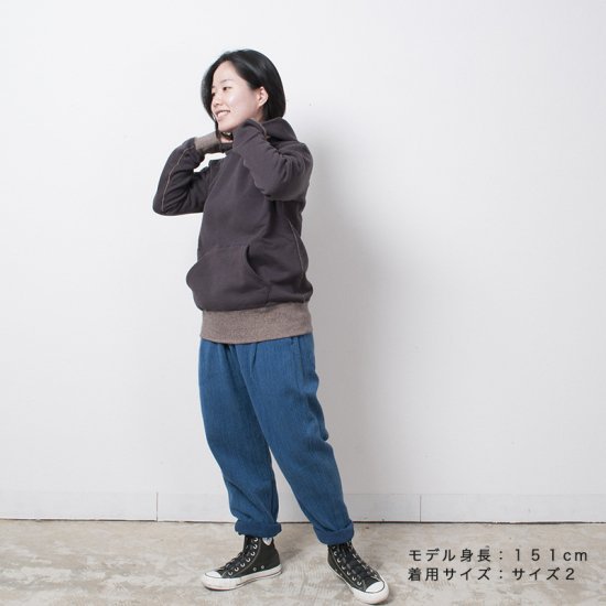 Yohaku 余白 茶綿スウェットパーカー スミクロ 限定生産色 T0002d Frank 暮らしの道具 Yohaku 余白 茶綿スウェットパーカー スミクロ 限定生産色 T0002d Frank 暮らしの道具
