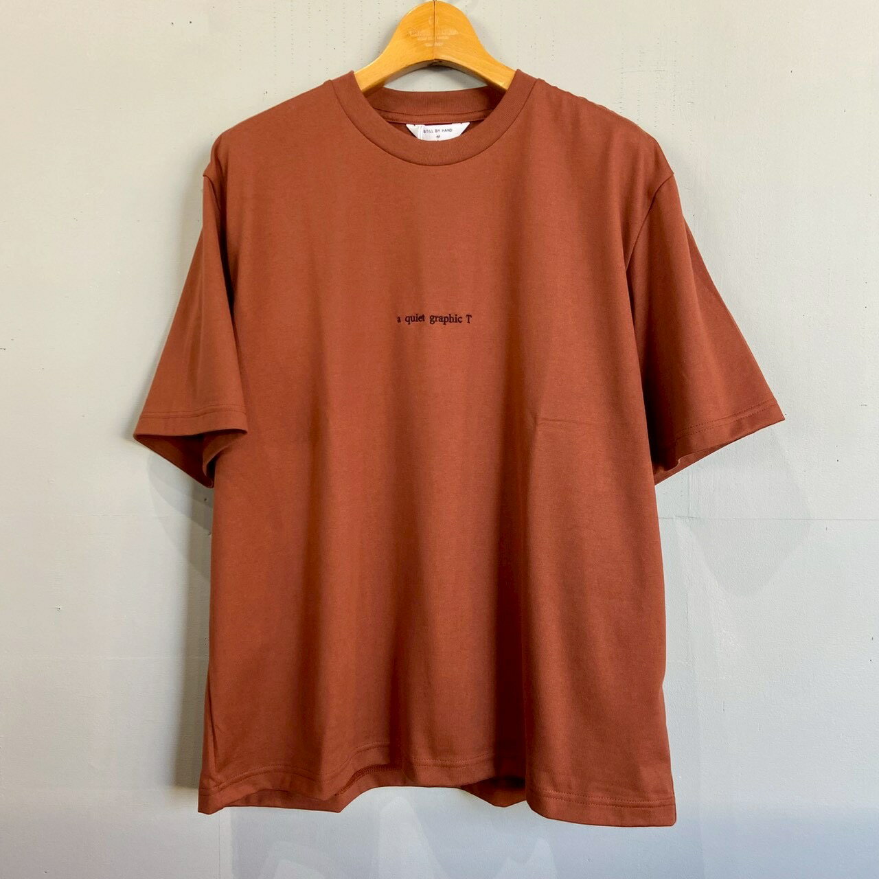 【新作】STILL BY HAND / CS09262 Quiet graphic グラフィックTシャツ スティルバイハンド
