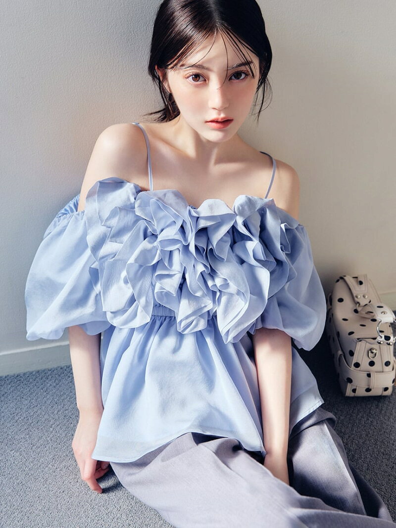 神田愛花アナウンサーフジテレビ「ぽかぽか」衣装のオフショルドット