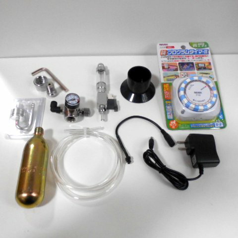 レギュレーター レギュレータ CO2レギュレーター FREE WIND社製レギュレーター 低発熱電磁弁 電磁弁1体型 プログラムタイマー ミドボン ミドボン用レギュレーター バブルカウンター FREEWIND フリーウインド CO2ストーン ディフューザー ミドボン 水草 淡水魚 3