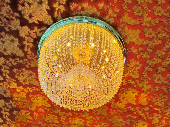 Φ63cm りんご型 シャンデリア 天吊り BA15S口金仕様 フルゴールドメッキ クリスタルビーズ 男の城 デコトラ 観光バス　ステンレス製・真空メッキ接続リング仕様