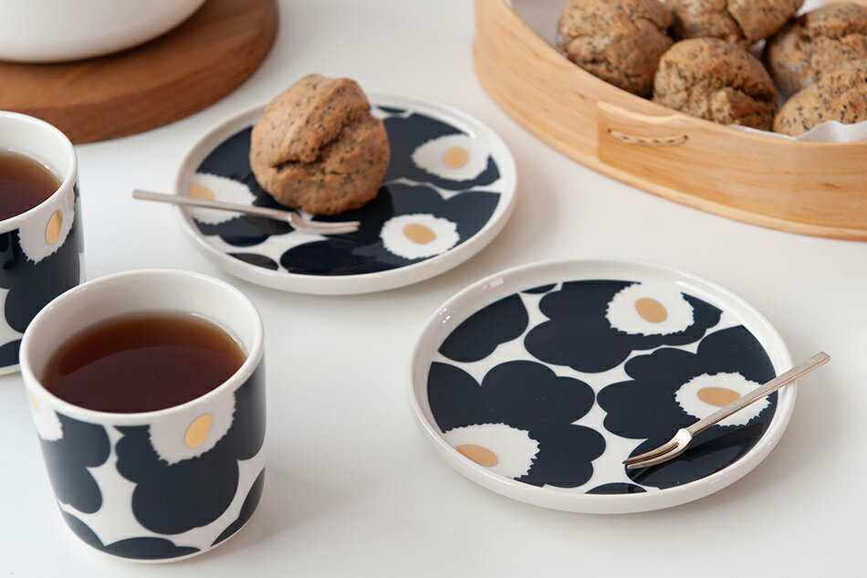 【SALE】ラウンドプレート 13.5cm ウニッコ ネイビー×ゴールド（マリメッコ／marimekko）のサムネイル