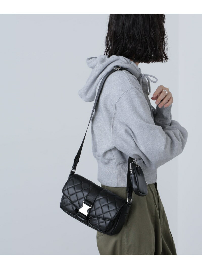 【SALE／60%OFF】センターフラップバッグ FREE'S MART フリーズ マート バッグ その他のバッグ ブラック ブラウン【RBA_E】[Rakuten Fashion]
