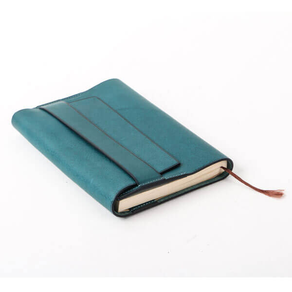 【2/5限定 Rカードで+5倍】 ブックカバー レザー 名入れ 名前入り 本革 文庫本サイズ 文庫サイズ 日本製 ミネルバボックス イタリアンレザー サイズフリー 革 高級 sinleathers 男性 退職祝い プレゼント バレンタイン 送別会 プチギフト 女性格安通販　バレンタイン　人気　ランキング