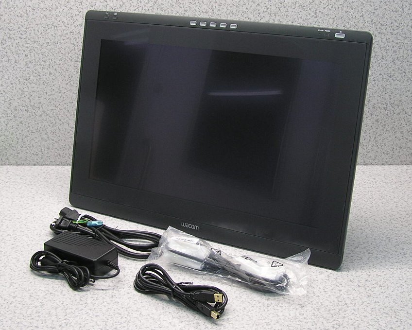 □■WACOM/ワコム 21.5型 液晶ペンタブレット DTH-2242/G ブラック 2013年製 動作良好！美品！ですがペン欠品です 動作良好！ 【中古】 送料無料のサムネイル