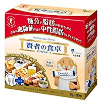 原産国 :日本　 原材料 :難消化性デキストリン 内容量 :6g×30包(1日3包が目安） 糖分や脂肪の吸収を抑える特定保健用食品 商品サイズ (幅X奥行X高さ) : 140mm×70mm×130mm賢者の食卓ダブルサポートは、特定保健用食品です。 糖や脂肪の吸収を抑え、食後の血糖値や中性脂肪の上昇を穏やかにします。 無味無臭の粉末で、味と色を変えないので好きな飲み物にサッと溶かして食事とともにお召し上がり下さい。 食物繊維（難消化性デキストリン）の働きで、糖分や脂肪の吸収を抑えることにより、食後の血糖値や血中中性脂肪の上昇をおだやかにします。 スティックタイプで携帯に便利です