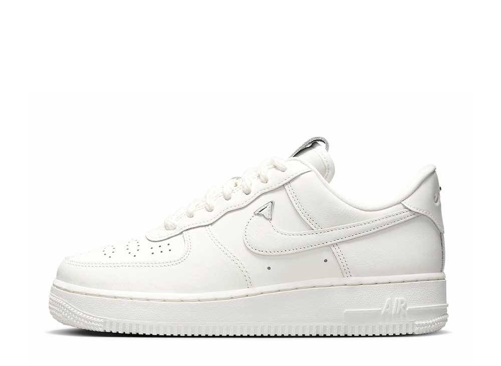 【スーパーSALE】1000円クーポン発行!Nike ナイキ ウィメンズ エアフォース1 ロー ニードルワーク ナイ..