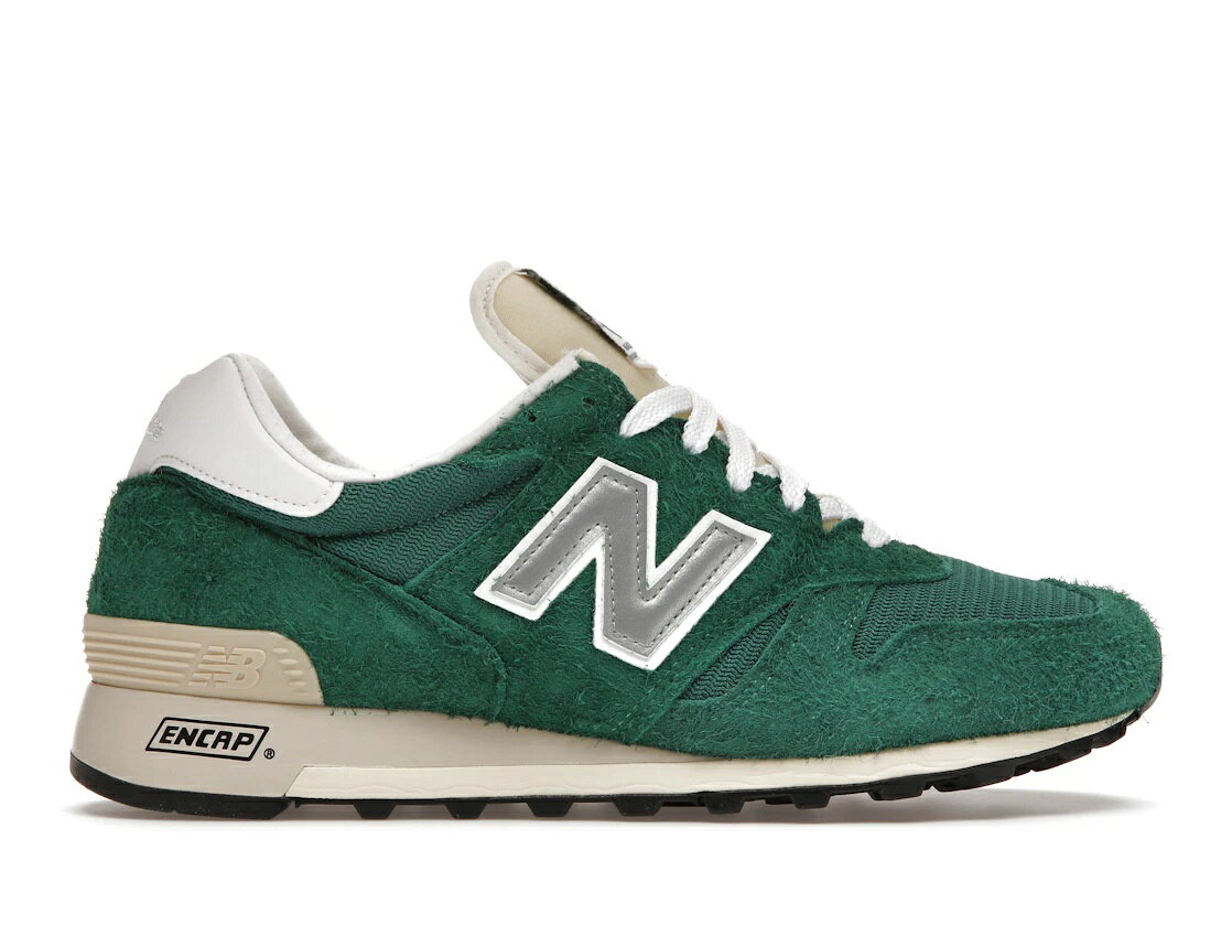 NewBalanceエメレオンドレ...