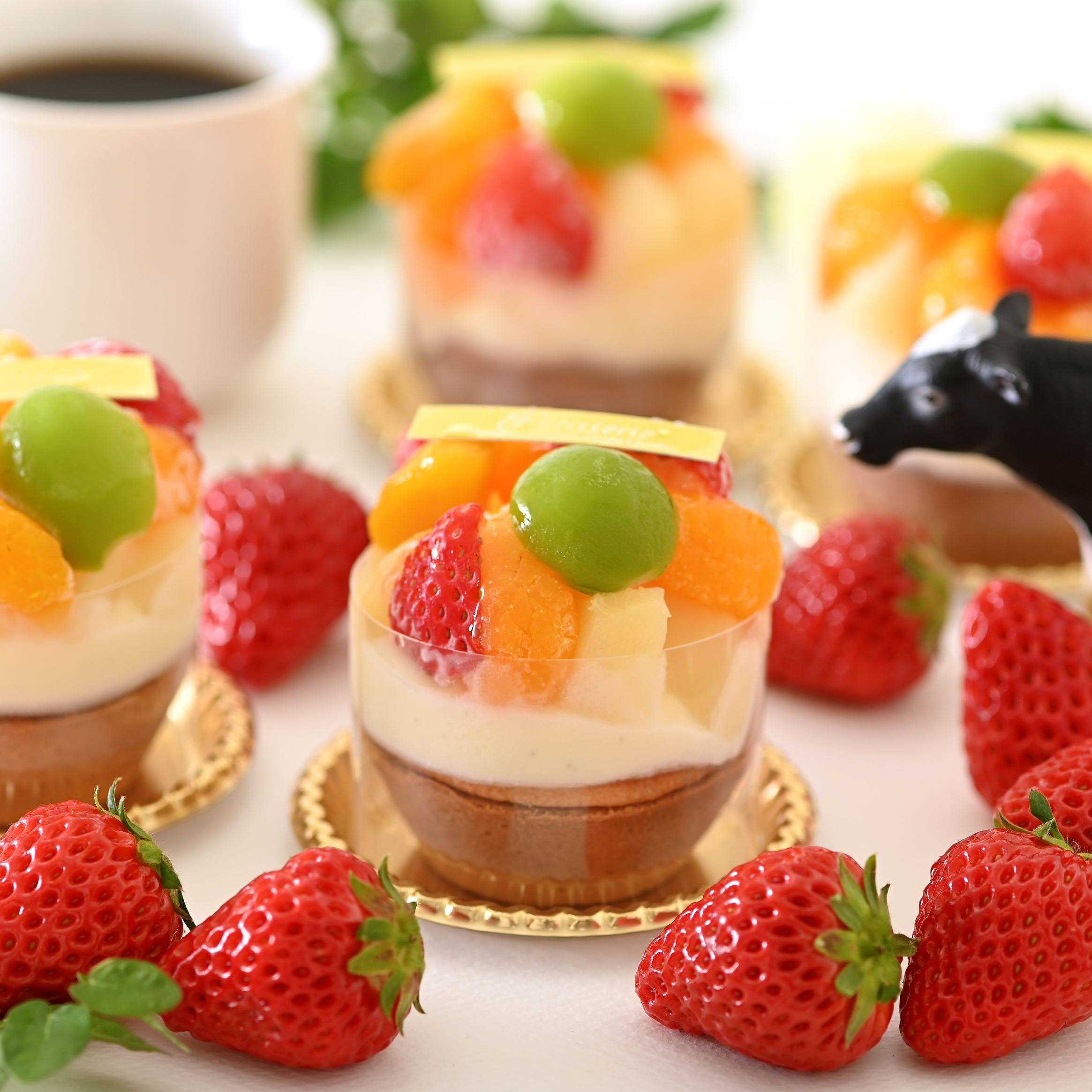 【送料無料】ミニ鬼盛りフルーツタルト 4個入り 即日配送 フルーツ 誕生日 記念日 ケーキ タルト たっぷり 満足 家族 喜ばれる ミニケーキ サプライズ パー...