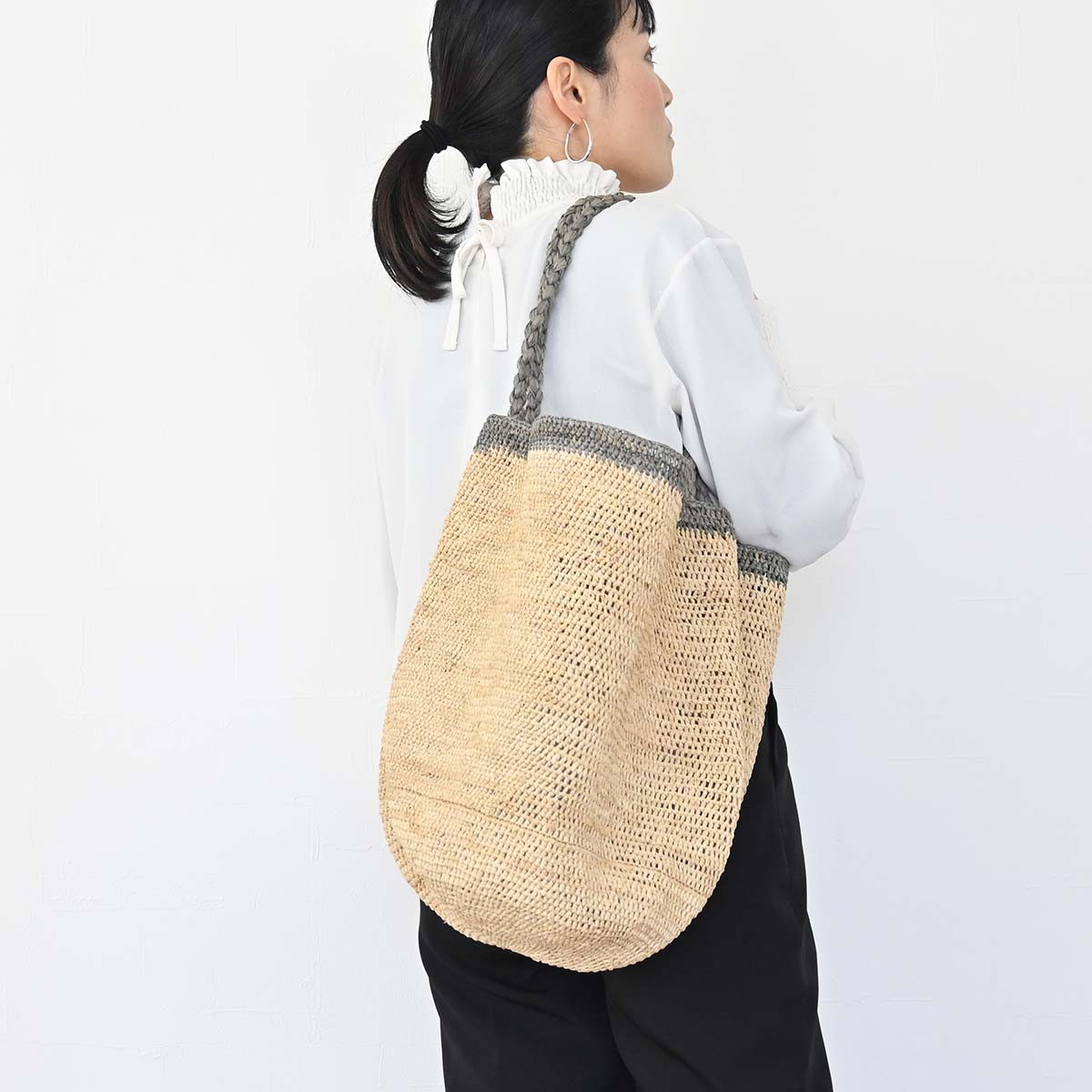 ほぼ未使用品 raffinata ラフィナータ 本革 レザーセミショルダーバッグ 楽天市場】RAFFINATA ラフィナータ（バッグ｜バッグ・小物・ブランド