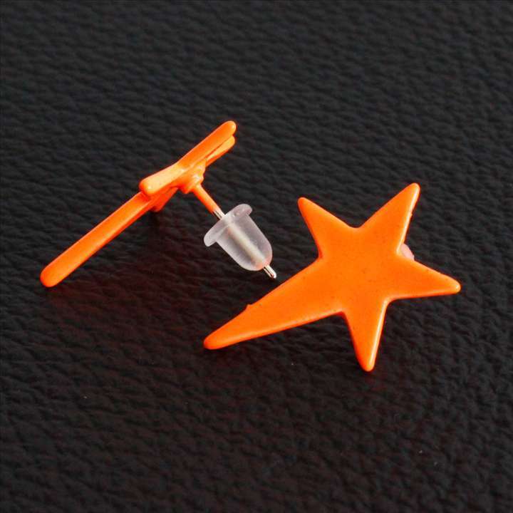 乐天商城 - 500円アクセ ネオン 蛍光 星 スター 樹脂キャッチ ピアス◎オレンジ[5025550]