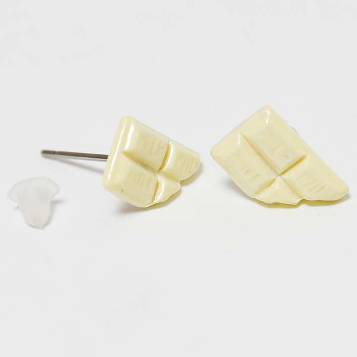Rakuten - アウトレット 送料無料 スイーツ チョコレート 樹脂キャッチ両耳ピアス◎ホワイト[5249862-OUTLET]
