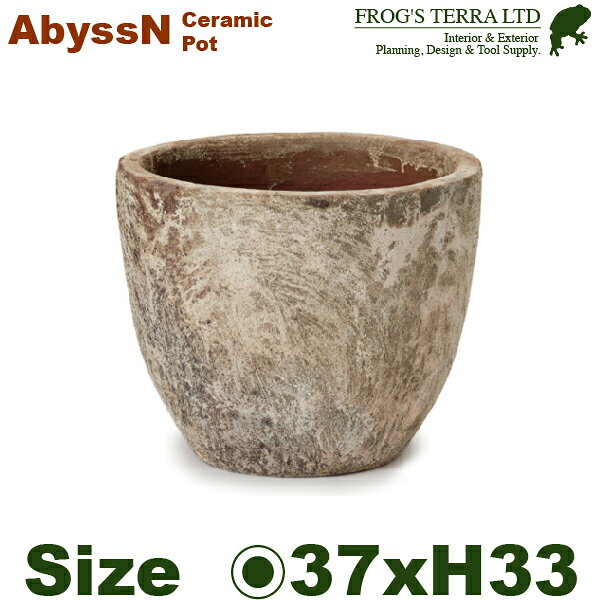 屋内外対応植木鉢（プランター/ポット） 【外寸】直径37cm×H33cm（内直径32cm） 【容量】18リットル 【重量】14kg 【材質】陶器製 【底穴】あり ※こちらの商品は配送条件により、法人宛限定となります。 ※表面の加工、色味には個体差があります。 ※陶器鉢の若干のムラ、米カケ、ピンホール、釉飛び、歪み、焼ヒビ等は通常品となります。 ※サイズは目安であり多少前後する場合がございます。 ※画面上の色はブラウザや設定により、実物と異なる場合があります。ご了承の上ご注文下さい。