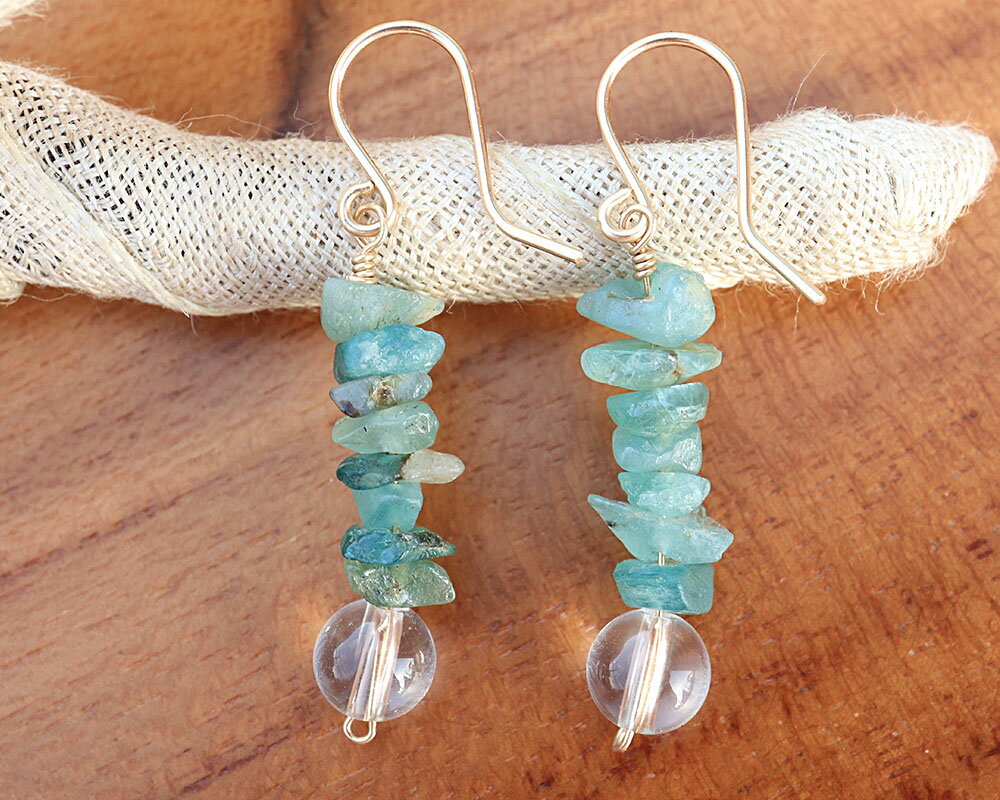 希少石 14KGF グランディディエライト さざれ チップ ピアス GRANDIDIERITE ワンペア レディース スピリチュアル 送料無料