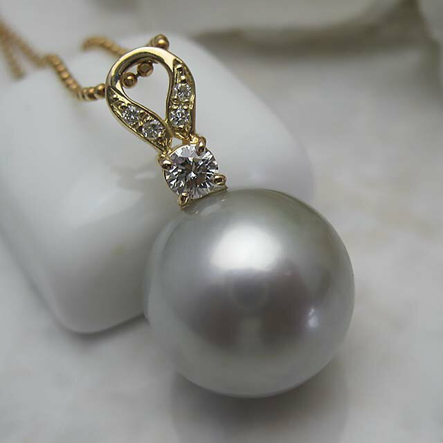 真珠ペンダント 送料無料K18タヒチ黒蝶 15ミリペンダントトップパール ジュエリー 黒蝶真珠　大玉　稀..