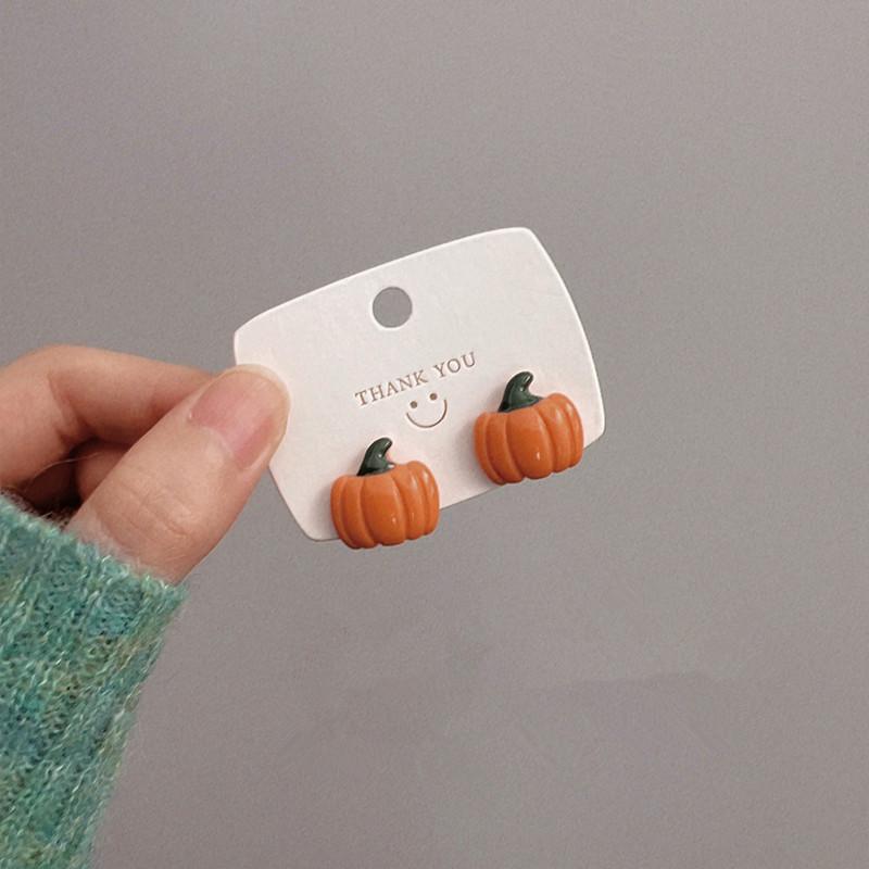 ピアス レディース 可愛い ハロウィン パンプキン 個性的 女の子 秋冬 カボチャ モチーフ オレンジ スタッドピアス 両耳用 ポップ
