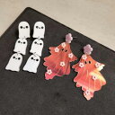 ピアス レディース 可愛い ホラー ハロウィン ゴースト ロング お化け 花 プレート スタッドピアス 白 両耳用 キュート 仮装 大ぶり