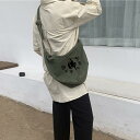 斜め 掛け ショルダー バッグ 大きめ メッセンジャー 綿 キャンバス やわらかい ジッパー ポケット 文字 プリント ウォッシャブル 巡礼 僧侶 仏陀 在家者...