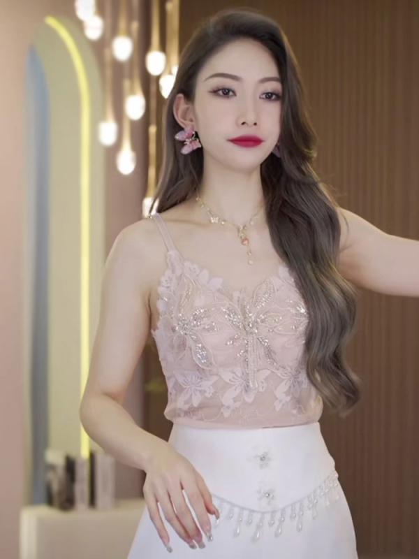 スパンコール トップス 夏 ビーズ ストーン フラワー 刺繍 キャミソール レディース ノースリーブ ピンク 白 黒 ショートパンツ おしゃれ