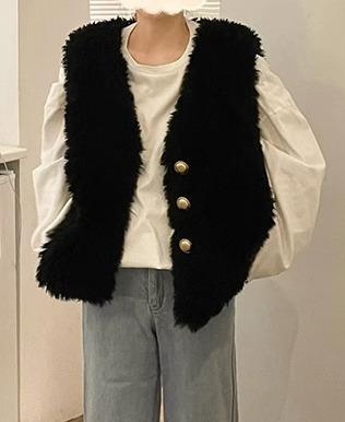 ファーベスト ショート丈 レディース 前開き 秋 もこもこ ノースリーブ ボタン 防寒 アウター カジュアル 黒 ラムウール Vネック ファーベスト ショート丈 レディース 前開き 秋 もこもこ ノースリーブ ボタン 防寒 アウター カジュアル 黒 ラムウール Vネック